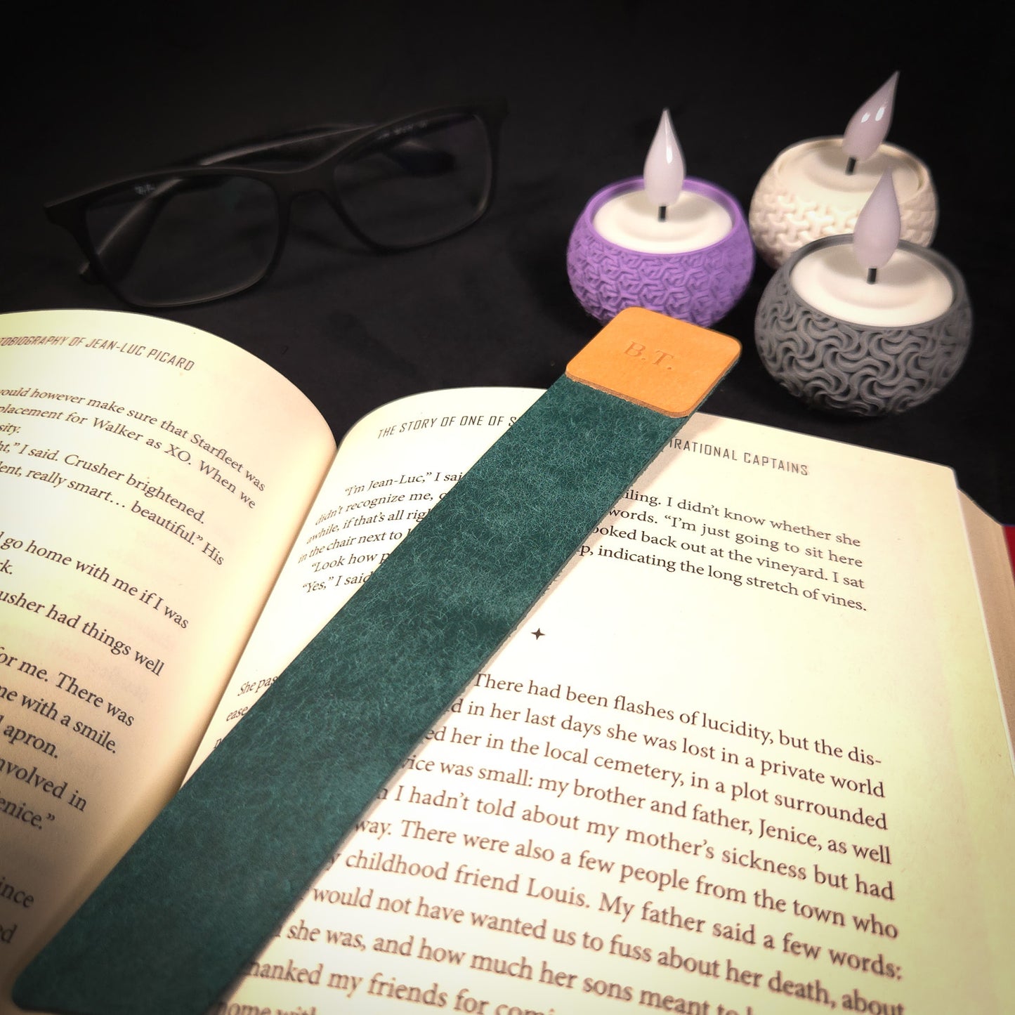 The Chapterkeeper Handmade Bookmark